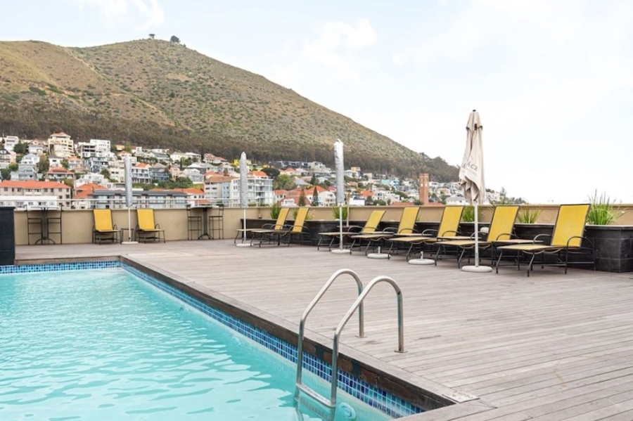 To Let 1 Bedroom Property for Rent in Green Point Western Cape